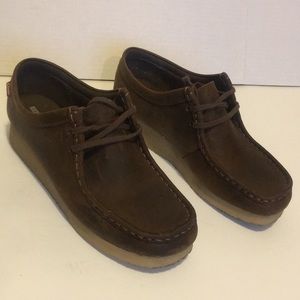 Brown Clark’s wallabees